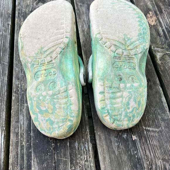 Tie dye Crocs - Picture 6 of 7